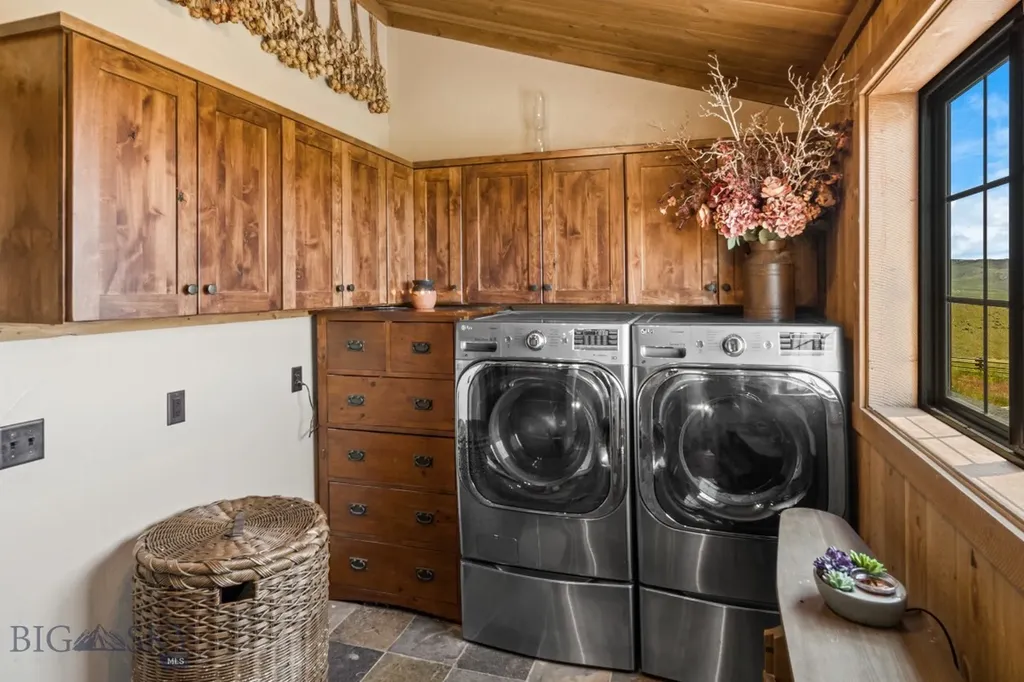 26 Dalesview Three Forks MT 59752