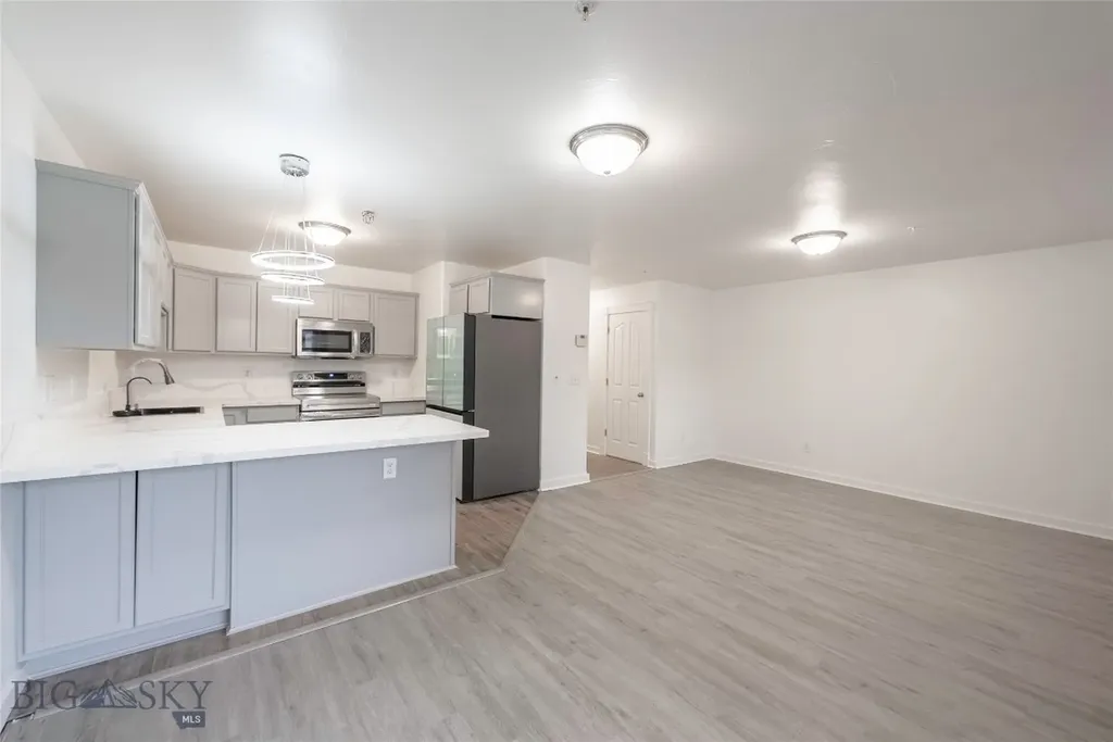 1010 Cruiser Lane Belgrade MT 59714
