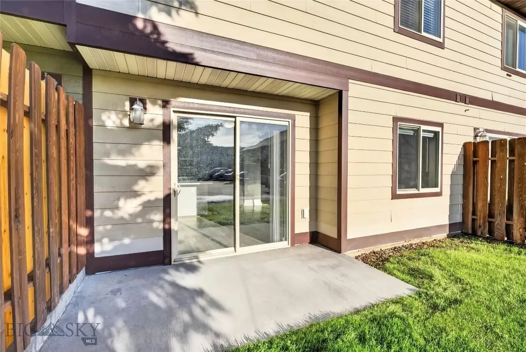 1010 Cruiser Lane Belgrade MT 59714