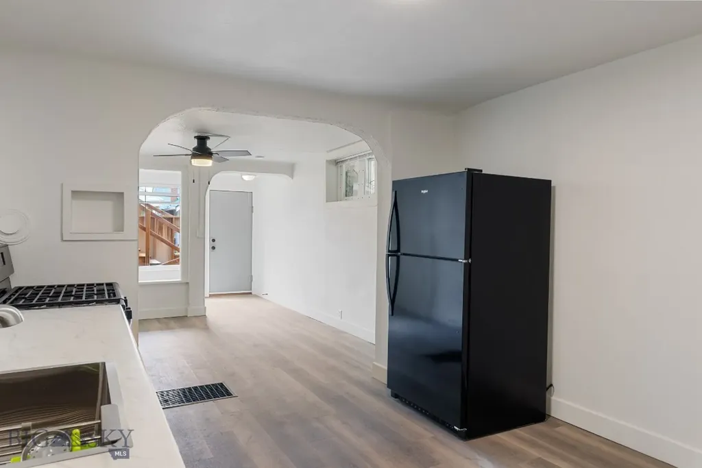 925 W Woolman Butte MT 59701