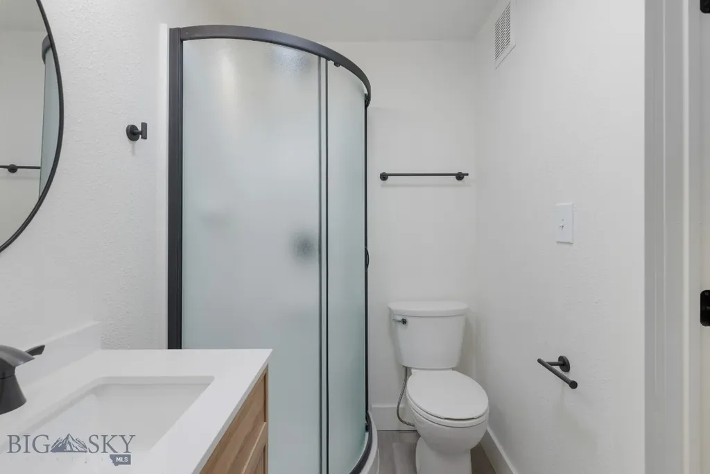 925 W Woolman Butte MT 59701