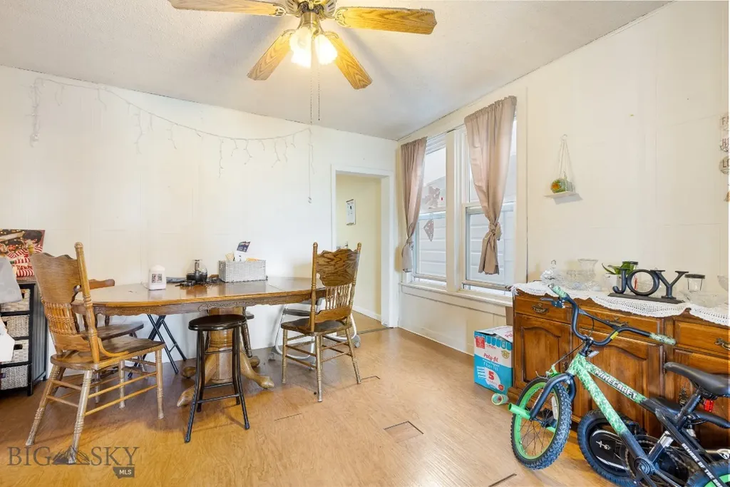 925 W Woolman Butte MT 59701