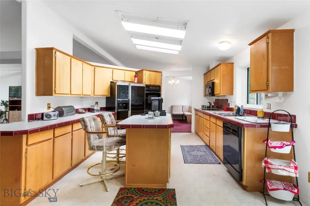 16 Friendspring Whitehall MT 59759