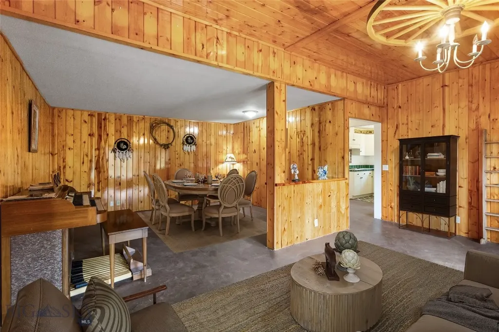 16 Friendspring Whitehall MT 59759