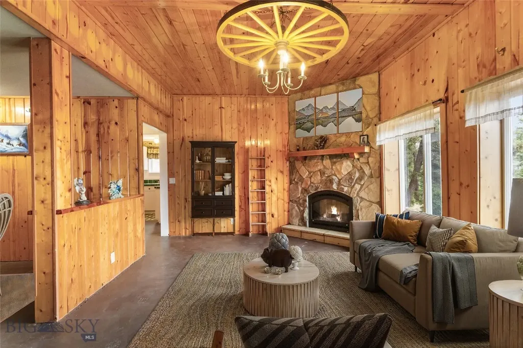 16 Friendspring Whitehall MT 59759