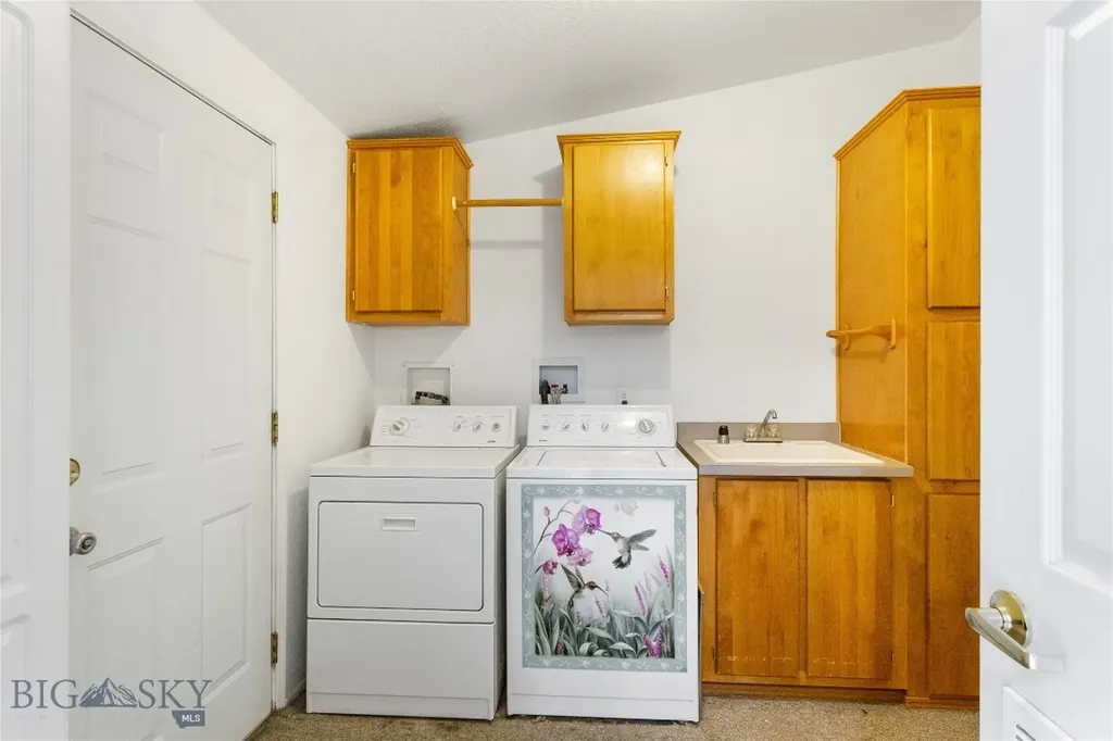 16 Friendspring Whitehall MT 59759