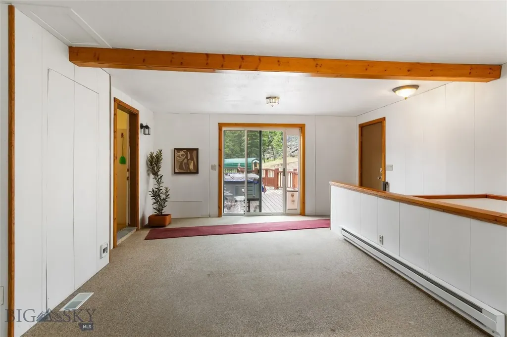 16 Friendspring Whitehall MT 59759