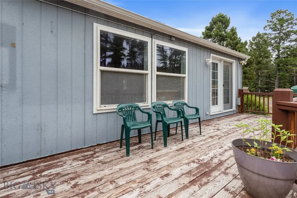 16 Friendspring Whitehall MT 59759