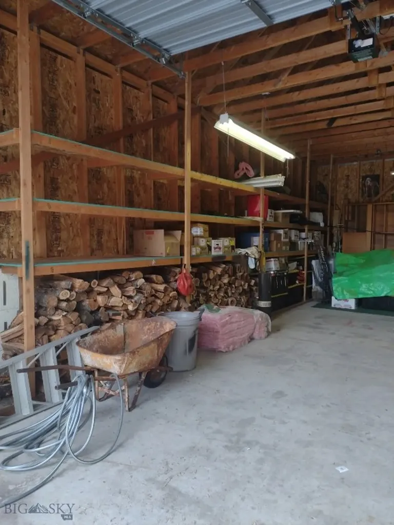 16 Friendspring Whitehall MT 59759