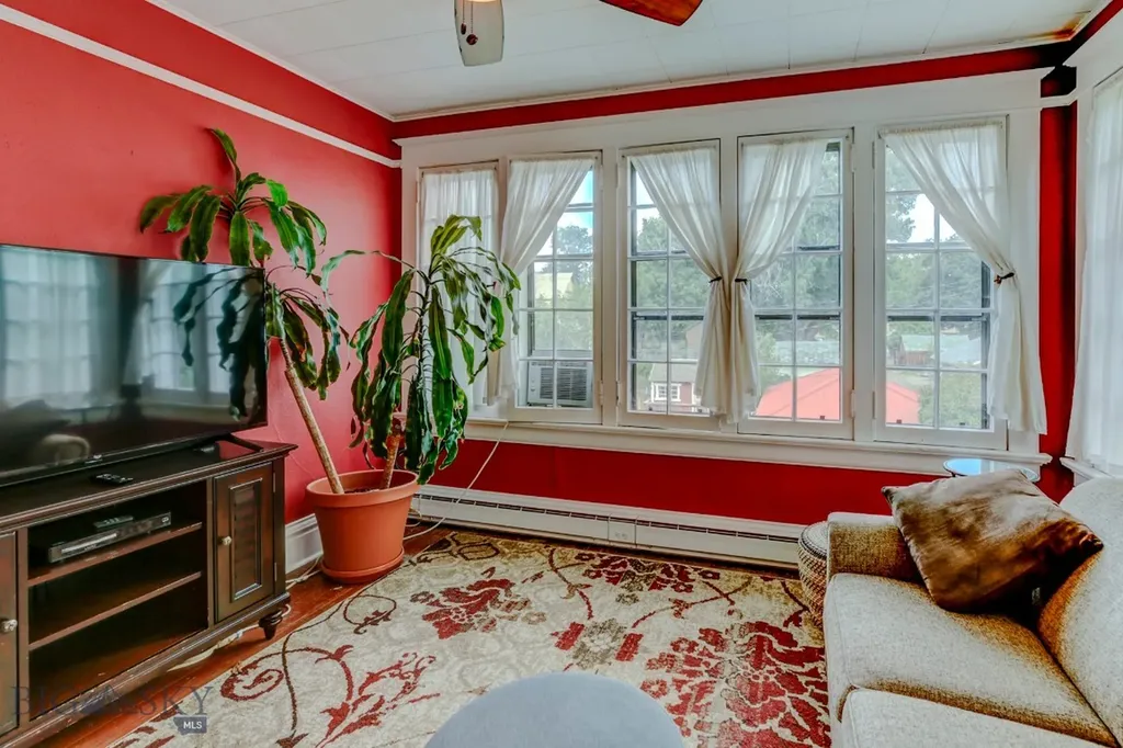 518 W Lewis Street Livingston MT 59047
