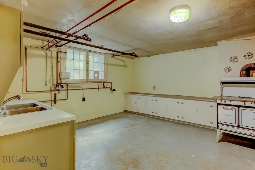 518 W Lewis Street Livingston MT 59047