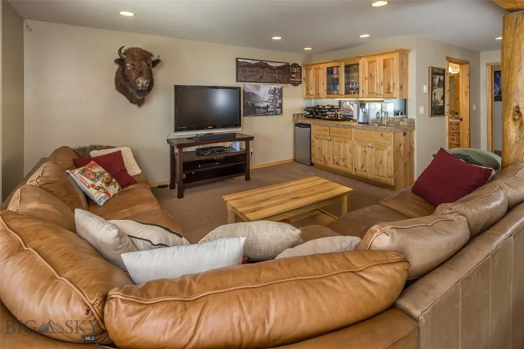 70 Lake Shore Drive West Yellowstone MT 59758