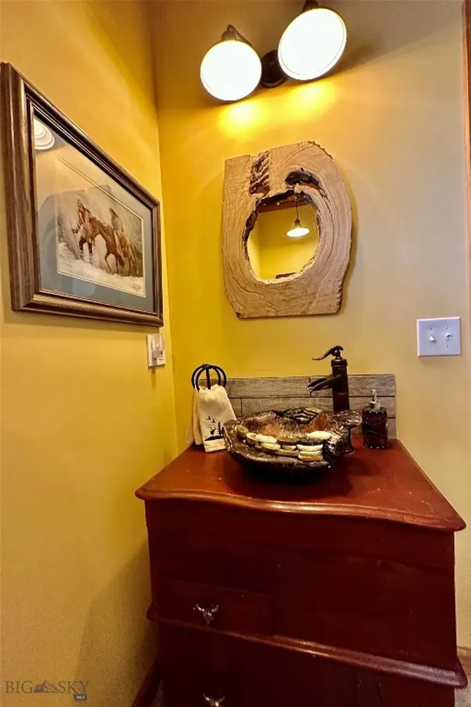 172 Hayfield Loop Ennis MT 59729