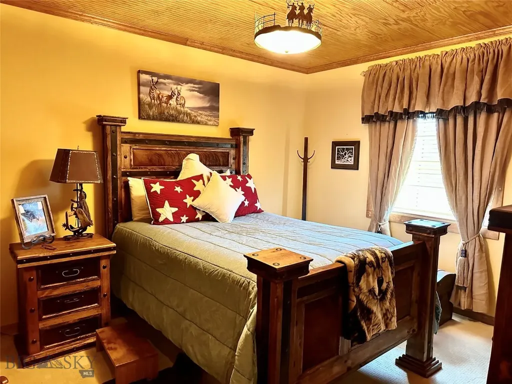 172 Hayfield Loop Ennis MT 59729