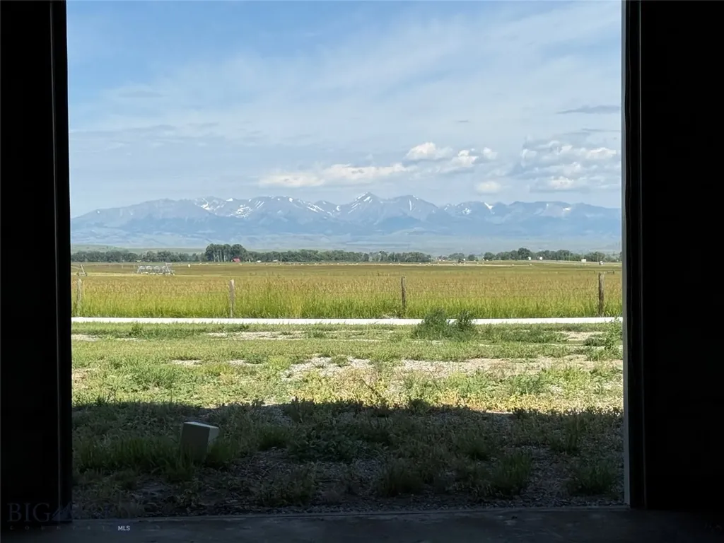 16 Powder Horn Ranch Drive Big Timber MT 59011