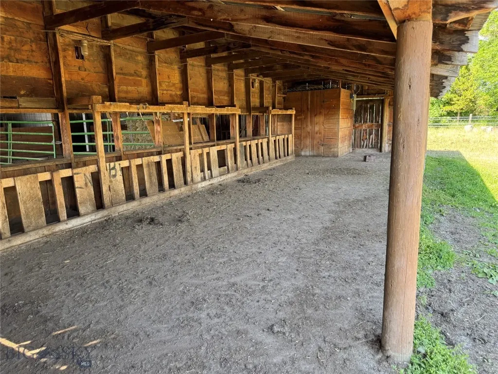 16 Powder Horn Ranch Drive Big Timber MT 59011
