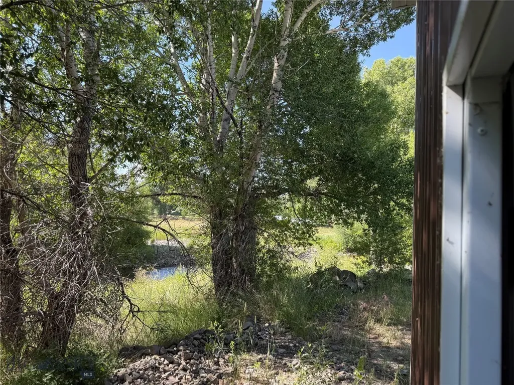 16 Powder Horn Ranch Drive Big Timber MT 59011