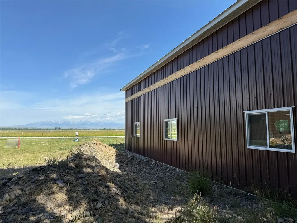 16 Powder Horn Ranch Drive Big Timber MT 59011
