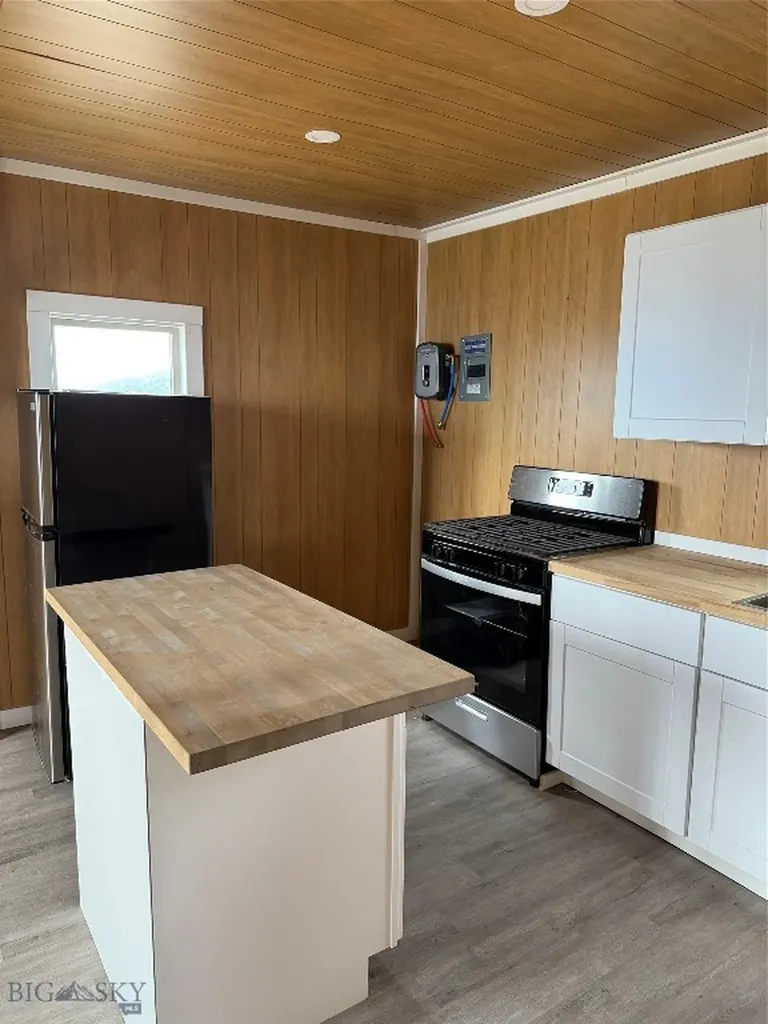 357 Pole Gulch Road Three Forks MT 59752