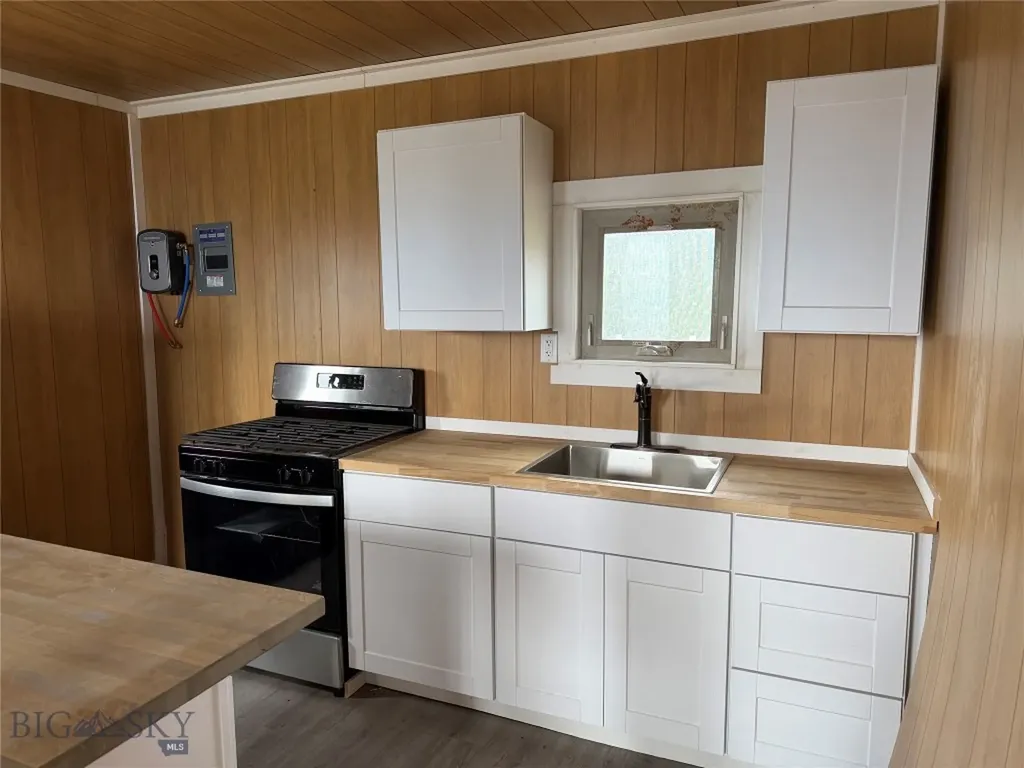 357 Pole Gulch Road Three Forks MT 59752