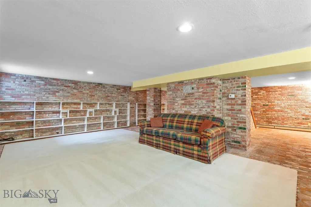 210 W Graf Street Bozeman MT 59715