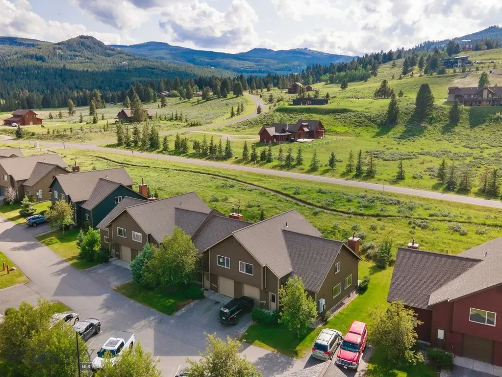 417 Firelight Big Sky MT 59716