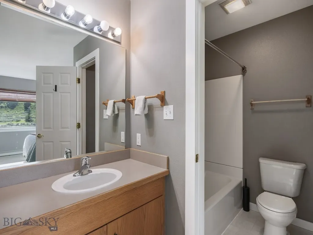 417 Firelight Big Sky MT 59716