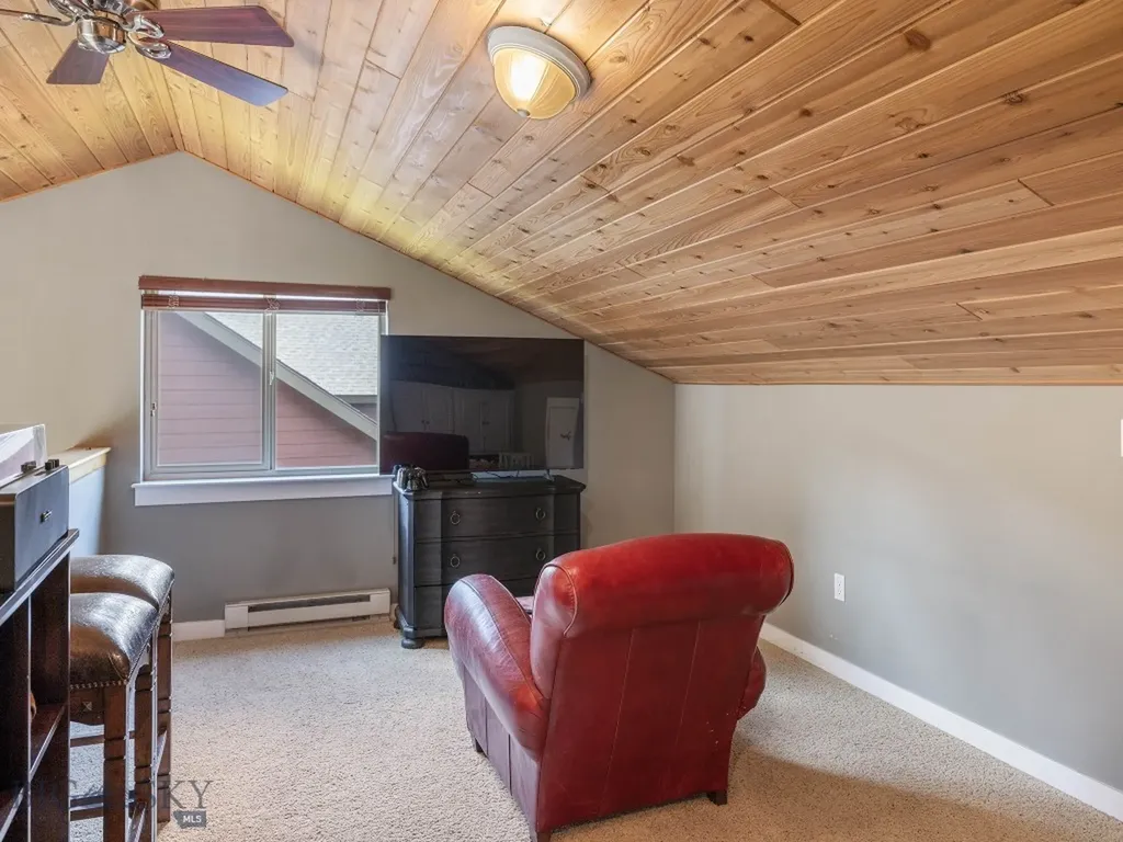 417 Firelight Big Sky MT 59716