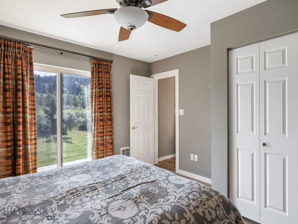417 Firelight Big Sky MT 59716