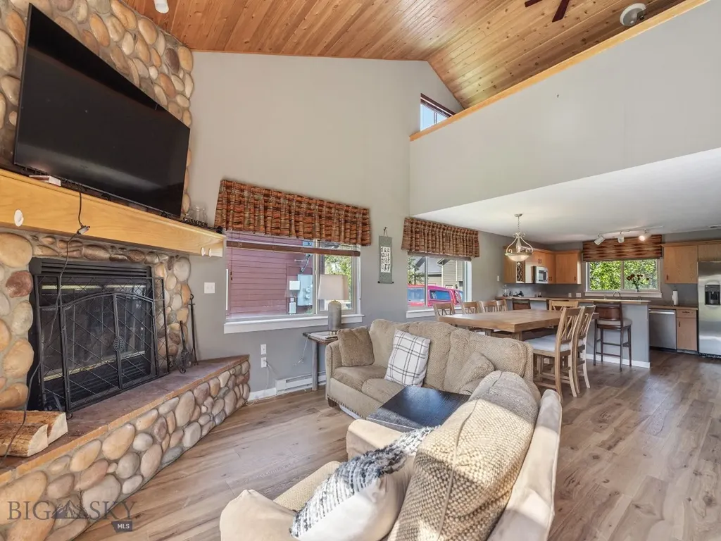 417 Firelight Big Sky MT 59716