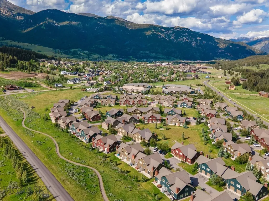 417 Firelight Big Sky MT 59716