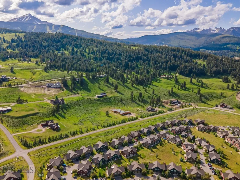 417 Firelight Big Sky MT 59716