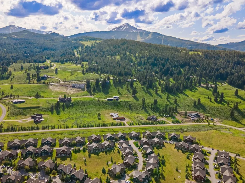 417 Firelight Big Sky MT 59716