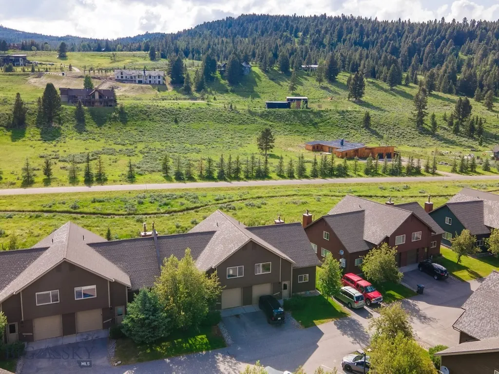 417 Firelight Big Sky MT 59716