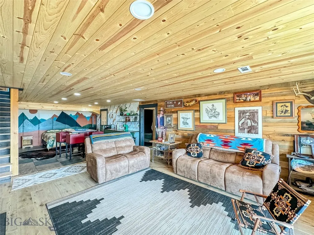 8 Montana Way Ennis MT 59729