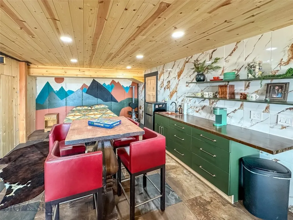8 Montana Way Ennis MT 59729