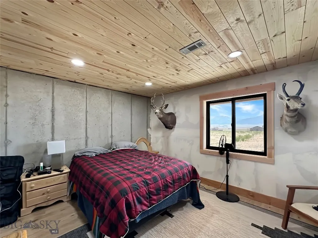 8 Montana Way Ennis MT 59729
