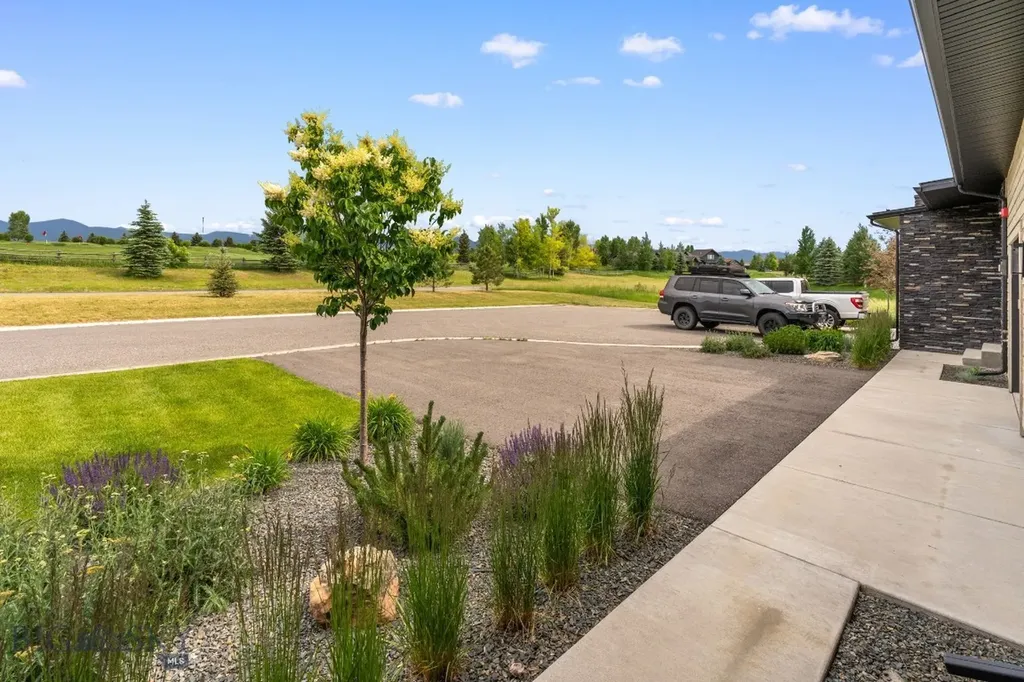 55 Ghost Horse Bozeman MT 59718