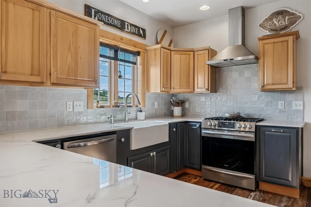 219 Rolling Glen Ranch Loop Three Forks MT 59752