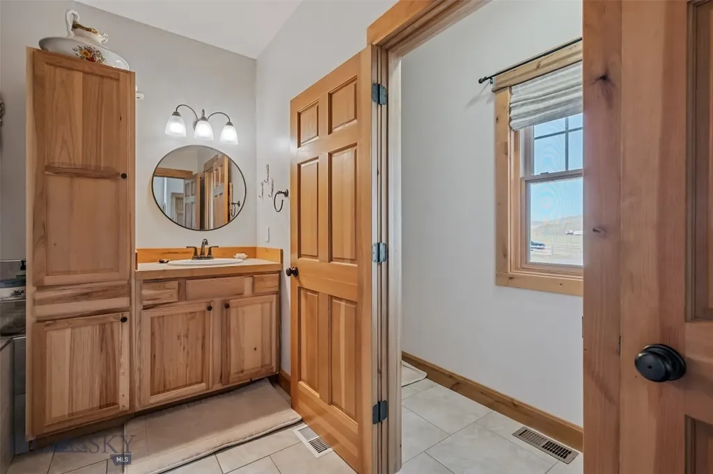 219 Rolling Glen Ranch Loop Three Forks MT 59752