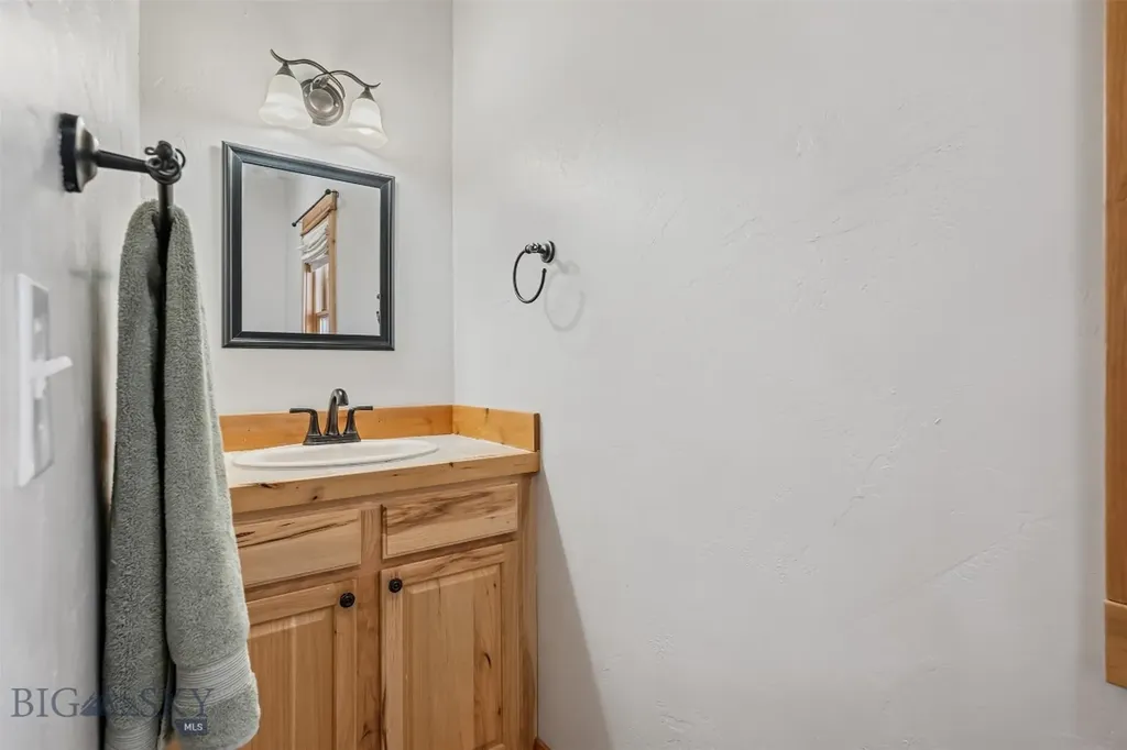 219 Rolling Glen Ranch Loop Three Forks MT 59752
