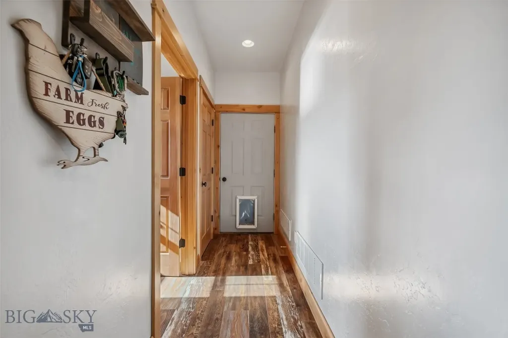 219 Rolling Glen Ranch Loop Three Forks MT 59752
