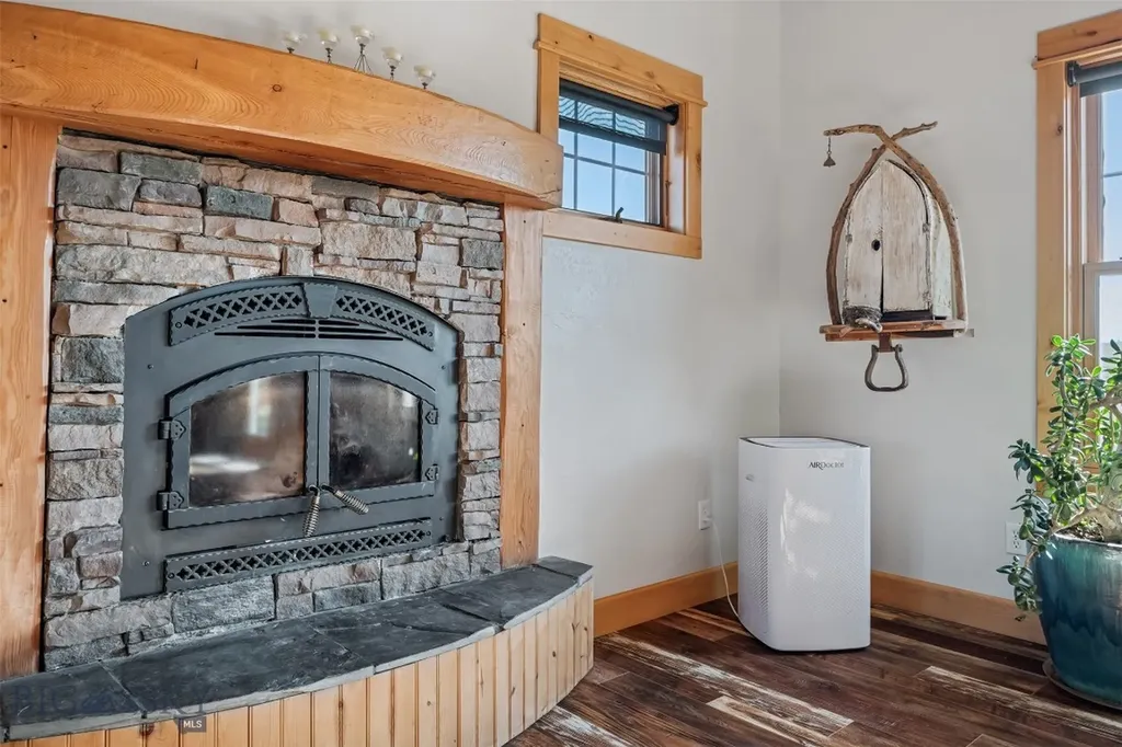 219 Rolling Glen Ranch Loop Three Forks MT 59752