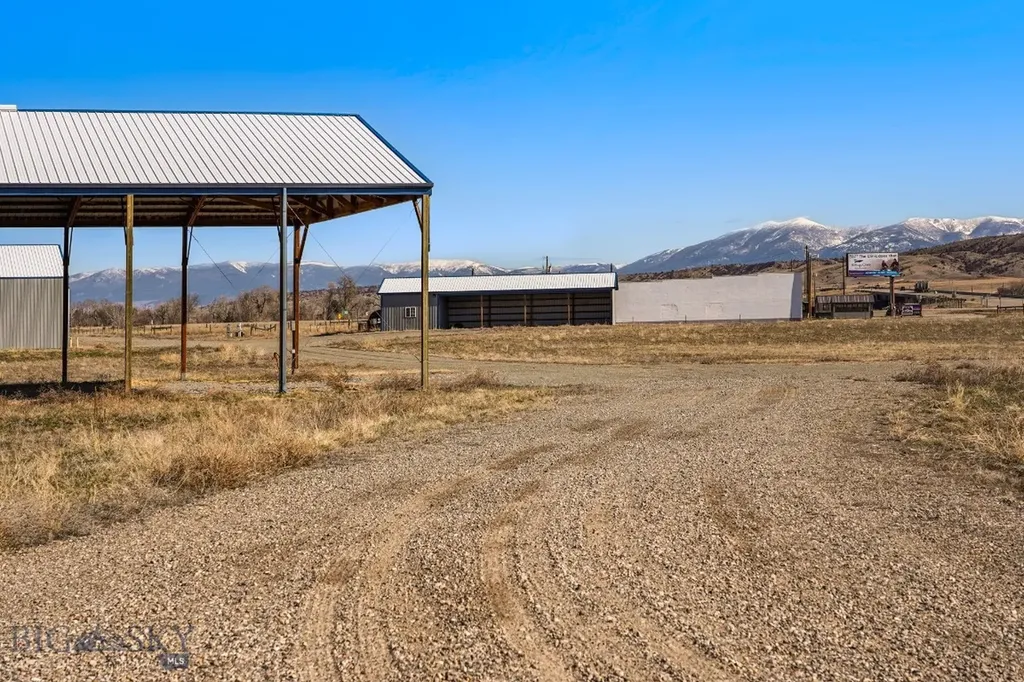 8866 Highway 287 Toston MT 59643