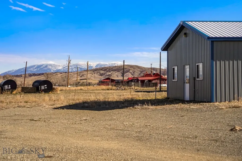 8866 Highway 287 Toston MT 59643