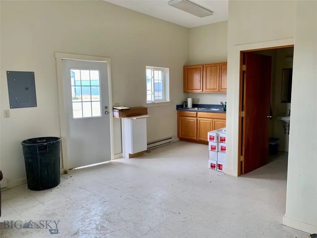 8866 Highway 287 Toston MT 59643