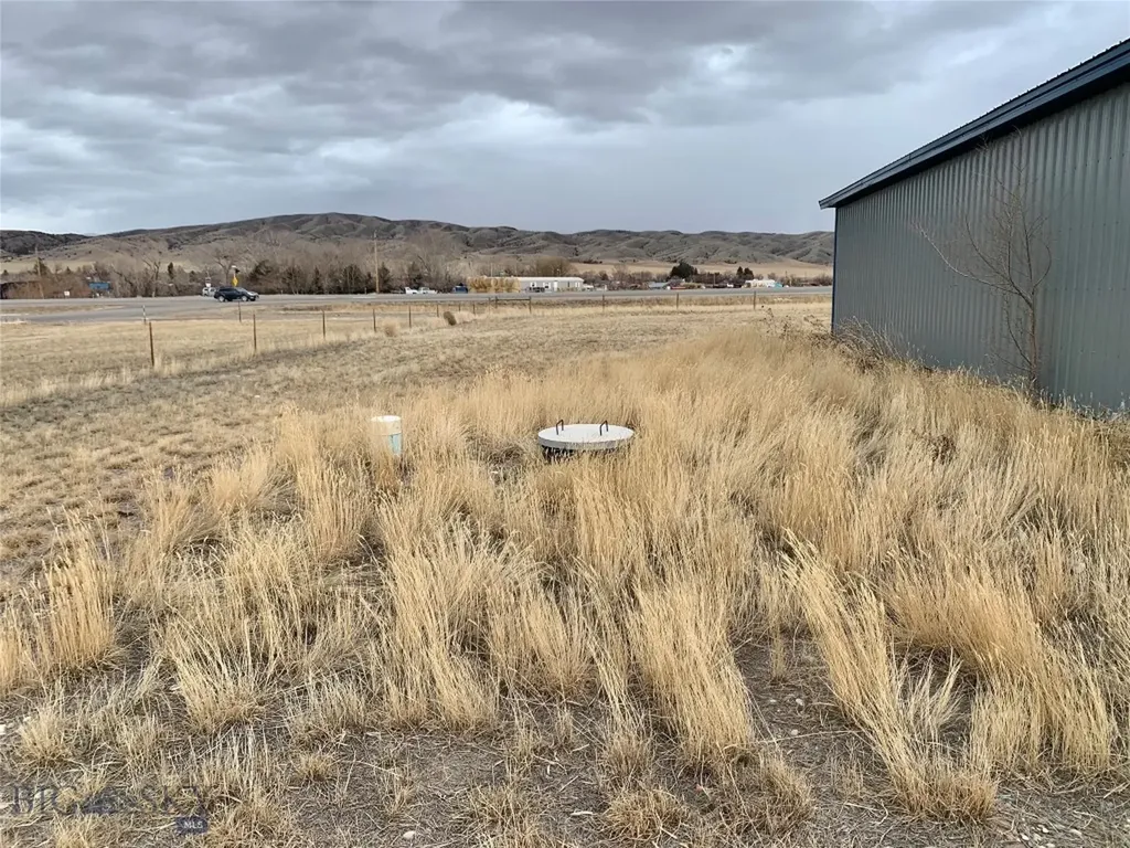 8866 Highway 287 Toston MT 59643