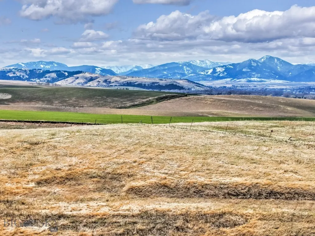 18 Moon Shadow Bozeman MT 59715