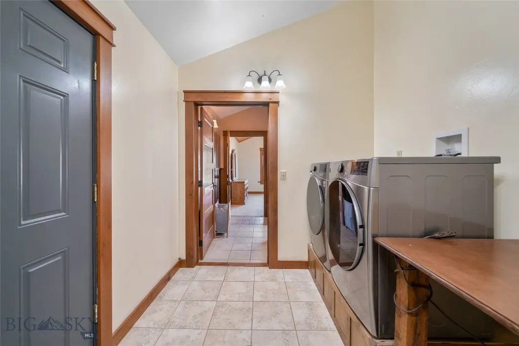 35 Halo Loop Trail Ennis MT 59729