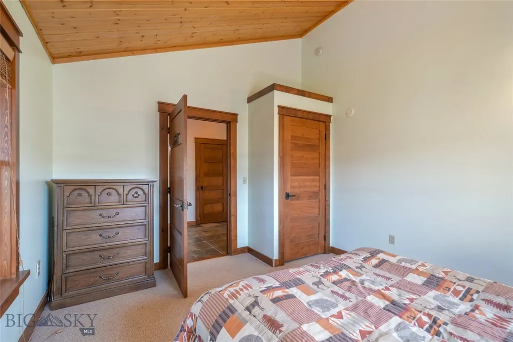 35 Halo Loop Trail Ennis MT 59729